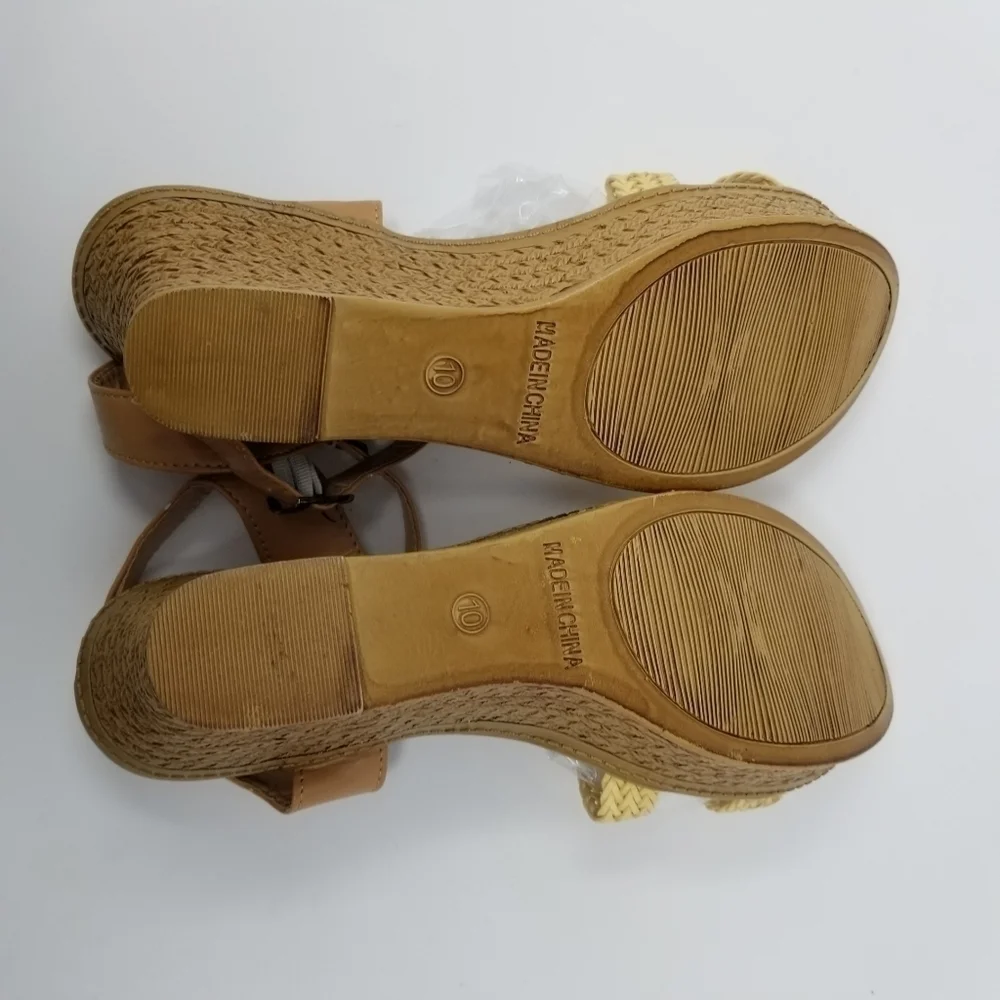 Cream and tan wedge shoes, sz 10